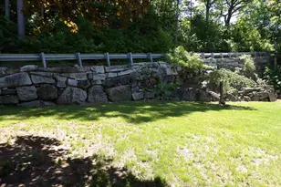 13 Pear St, Laconia, NH 03246 - Photo 26