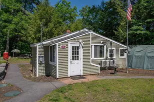 9 Upper Scotland Dr, Raymond, NH 03077 - Photo 2