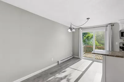 897 Mammoth Road #8, Manchester, NH 03104 - Photo 8