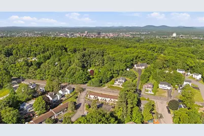 897 Mammoth Road #8, Manchester, NH 03104 - Photo 34