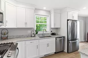 2 Juniper Dr, Dover, NH 03820 - Photo 6