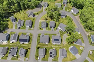 2 Juniper Dr, Dover, NH 03820 - Photo 2