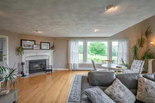 7 Longview Cir, Pelham, NH 03076 - Photo 8