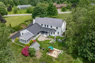 7 Longview Cir, Pelham, NH 03076 - Photo 4