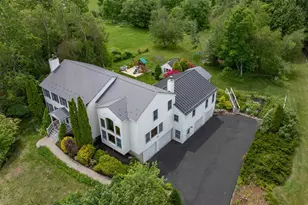 7 Longview Cir, Pelham, NH 03076 - Photo 2