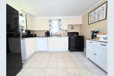 28 Mill Street, Belmont, NH 03220 - Photo 6