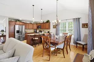 125 Brody Ln, Hudson, NH 03051 - Photo 12