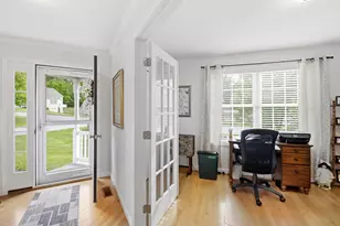 125 Brody Ln, Hudson, NH 03051 - Photo 4