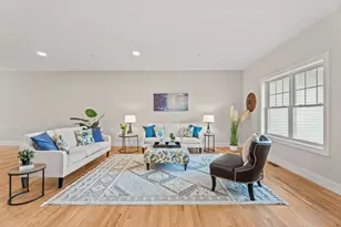 71 Driftwood Cir, Sandown, NH 03873 - Photo 2