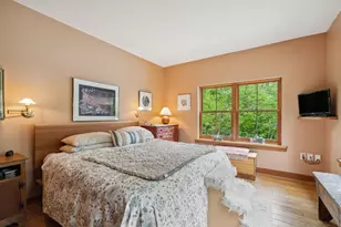 683 Reservoir Rd, Hartford, VT 05001 - Photo 24