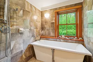 683 Reservoir Rd, Hartford, VT 05001 - Photo 26
