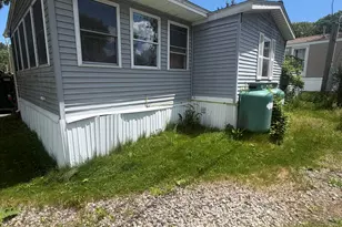 17 Wayland Cir, Exeter, NH 03833 - Photo 16