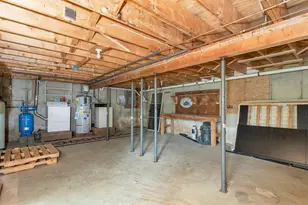11 Robin Shore Dr, Canterbury, NH 03224 - Photo 38