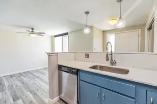9 Clinton Ct, Merrimack, NH 03054 - Photo 6