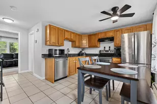 24a Fairway Rd, Londonderry, NH 03053 - Photo 6