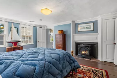 395 Pleasant Street, Portsmouth, NH 03801 - Photo 12