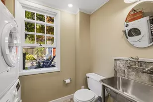 395 Pleasant St, Portsmouth, NH 03801 - Photo 32