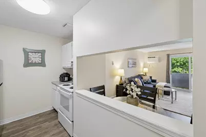 132 Eastern Avenue #302, Manchester, NH 03104 - Photo 8