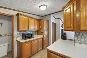 17 Xenia St, Nashua, NH 03062 - Photo 28