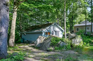 27 Ash St, Conway, NH 03860 - Photo 2
