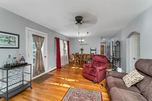 2263 Elm St, Manchester, NH 03104 - Photo 16