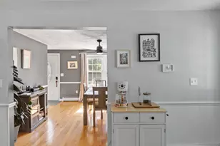 122 Westwood Dr, Nashua, NH 03062 - Photo 4