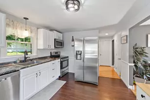 122 Westwood Dr, Nashua, NH 03062 - Photo 6
