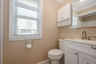78 Candia Rd, Manchester, NH 03109 - Photo 36