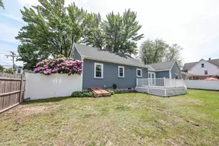 78 Candia Rd, Manchester, NH 03109 - Photo 16