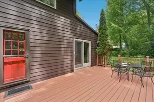 11 Parkhurst Dr, Hudson, NH 03051 - Photo 46