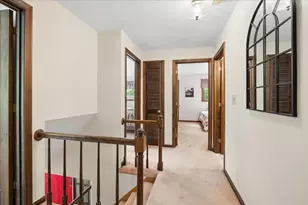 11 Parkhurst Dr, Hudson, NH 03051 - Photo 34
