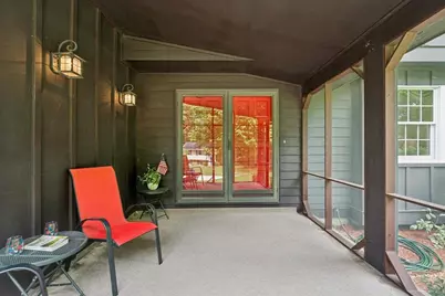 11 Parkhurst Drive, Hudson, NH 03051 - Photo 4