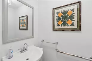 11 Parkhurst Dr, Hudson, NH 03051 - Photo 26
