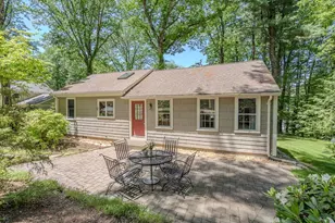 31 Lk Vw Dr, Strafford, NH 03884 - Photo 1