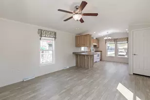 46 Brookwood Dr, Salem, NH 03079 - Photo 10