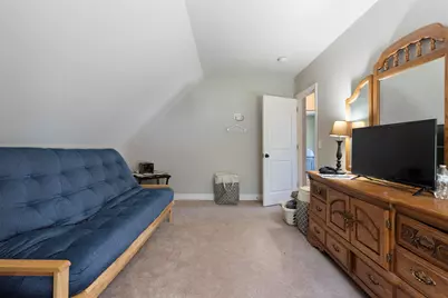 38 Regina Avenue, Raymond, NH 03077 - Photo 12