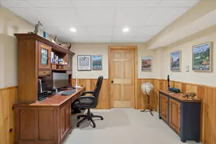 110 Hawthorne Village Rd, Nashua, NH 03062 - Photo 26