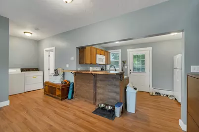 132 Maple Avenue, Claremont, NH 03743 - Photo 8