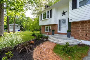 32 Alvirne Dr, Hudson, NH 03051 - Photo 4
