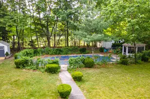 32 Alvirne Dr, Hudson, NH 03051 - Photo 40
