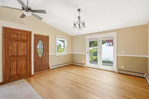 65 Garfield St, Manchester, NH 03103 - Photo 10