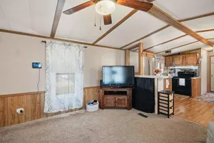19 Winter St, Salem, NH 03079 - Photo 12