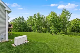265 Standish Ln, Hudson, NH 03051 - Photo 36