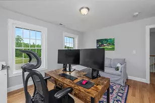 265 Standish Ln, Hudson, NH 03051 - Photo 8