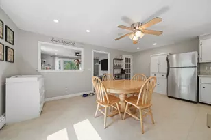 14 Auburn St, Plaistow, NH 03865 - Photo 10