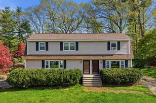 14 Auburn St, Plaistow, NH 03865 - Photo 1