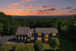 8 Longview Dr, Bow, NH 03304 - Photo 1