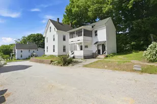 9 Pine St, Pembroke, NH 03275 - Photo 2