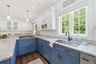 14 James Way, Hudson, NH 03051 - Photo 8
