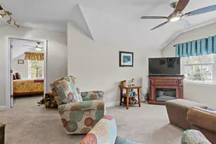 19 Candleridge Cir, Litchfield, NH 03052 - Photo 14